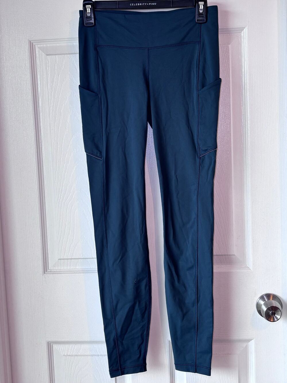Lululemon emerald green Running Leggings Side Pockets Zip Back Pocket Size 6